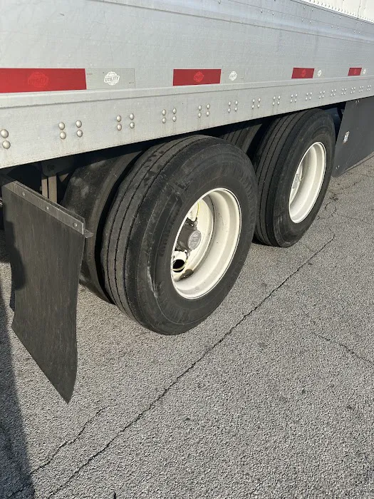 Speedco Truck Lube and Tires 9