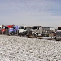 Logan's Trux & Equipment Sales