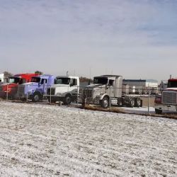 Logan's Trux & Equipment Sales ico