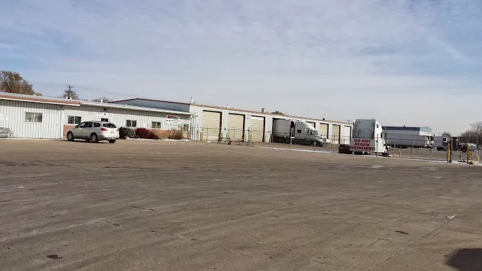 Logan's Trux & Equipment Sales 1