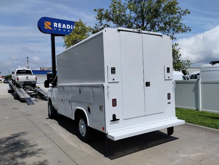 Reading Truck 2
