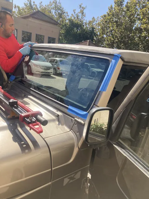 Al's Auto Glass 1