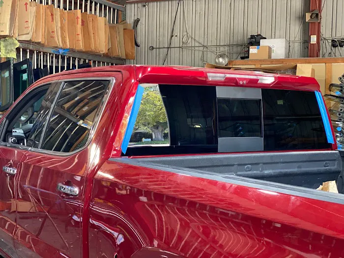 Low Price Auto Glass 9