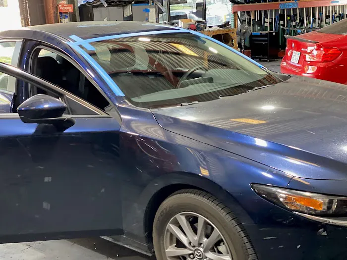 Low Price Auto Glass 1