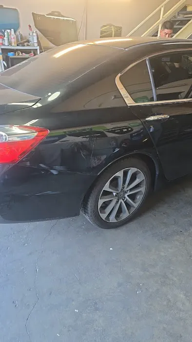 Brian's window tinting 0