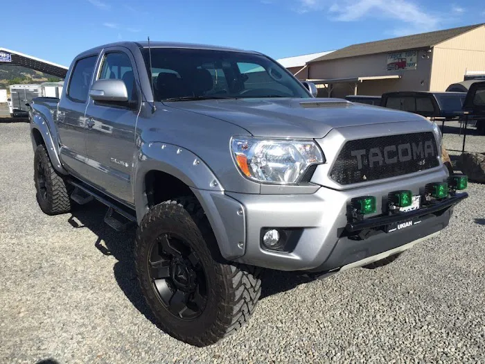 Campway's Truck Accessory World 9