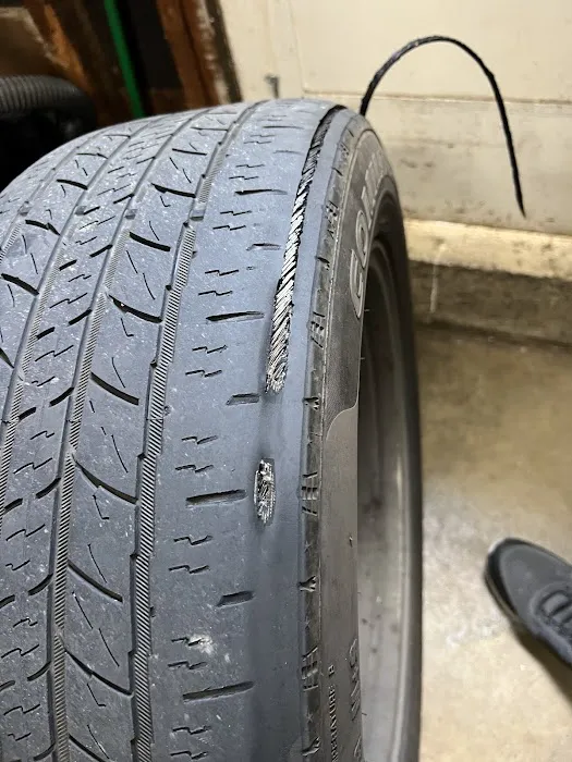Hernandez Tires 1