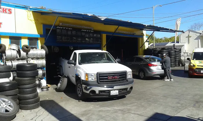 Low price tires & wheels 5