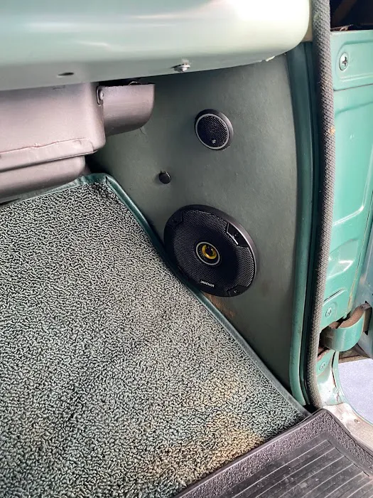 Audio Waves Mobile 1