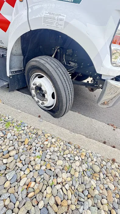 Ivan's Commercial Tires Service 5