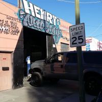 Henry's Auto body