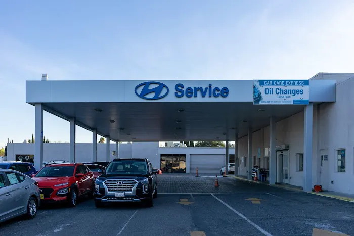 Capitol Hyundai Service Center 4
