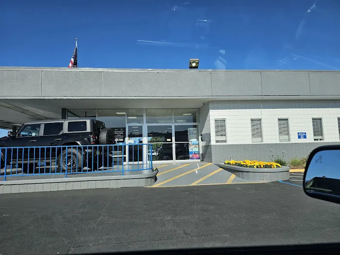 Capitol Ford Service Center 7