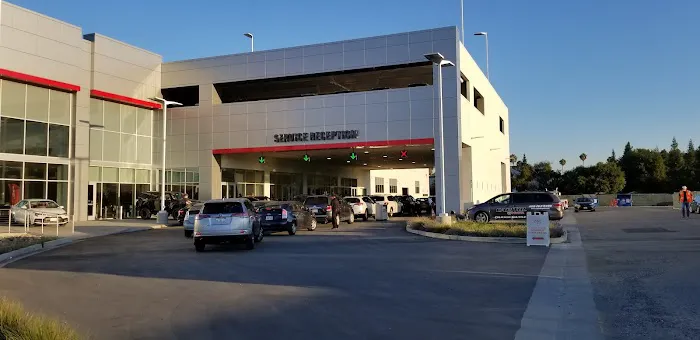Capitol Toyota Service Center 6