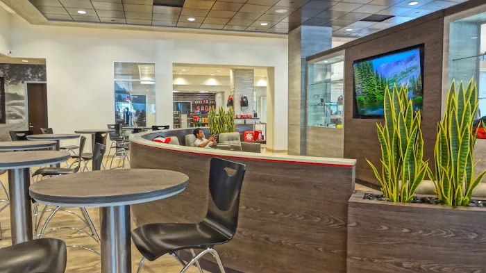 Capitol Toyota Service Center 4