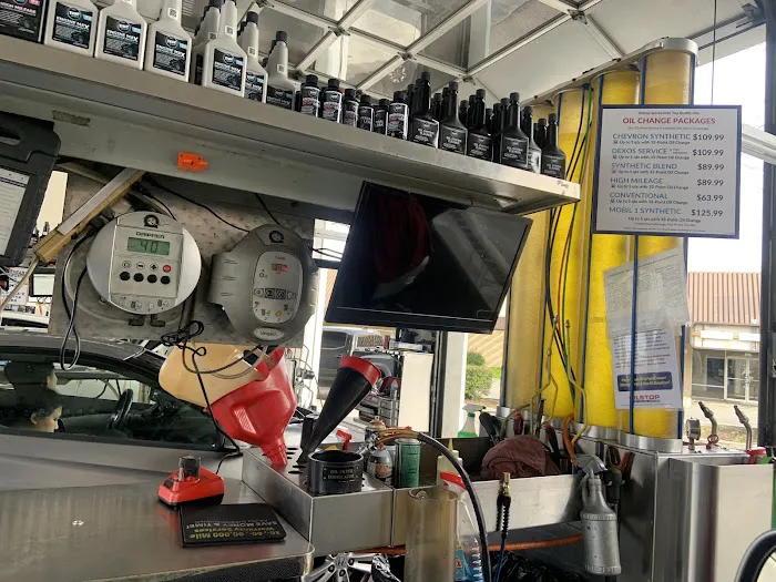 Oilstop Drive Thru Oil Change 8