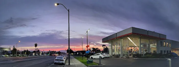 Stevens Creek Toyota Service Center 6