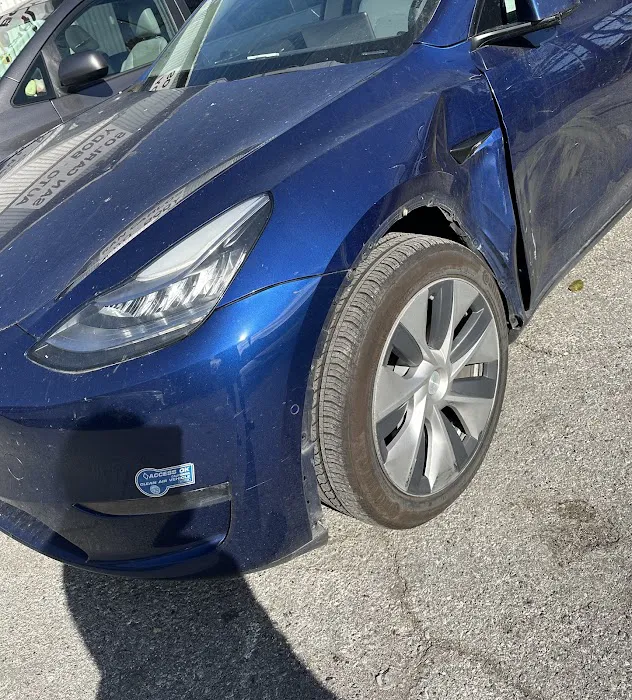 San Carlos Auto Body & Repair 3