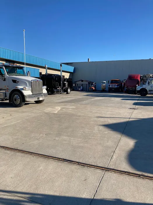 Pro-Cal Truck , Heavy Equipment & R.V. Repair 6