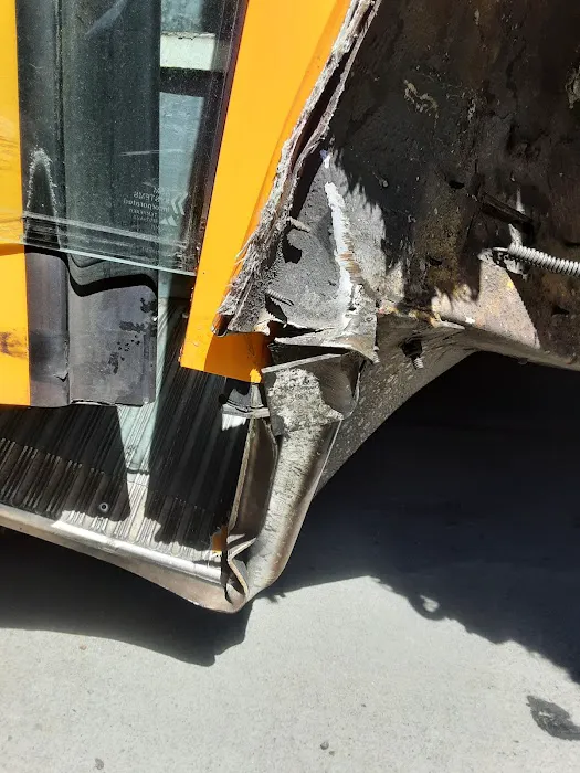 Universal Truck Body and Fabrication 1