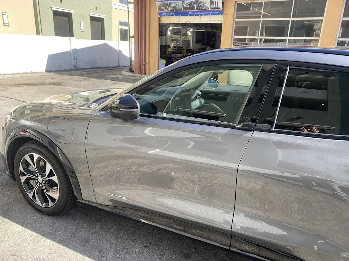 Kazemi Window Tinting 8