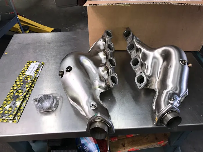 Modena Motors Ferrari Service and Repairs 5