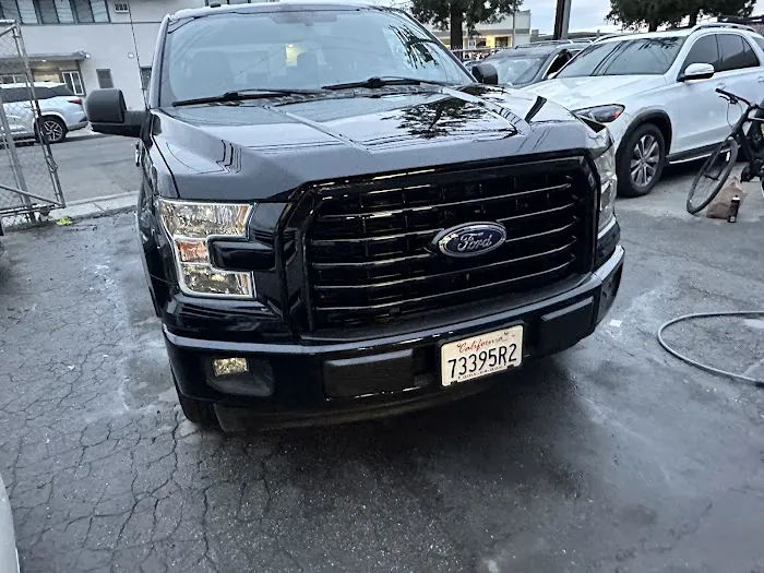 La Conde Auto Body 2