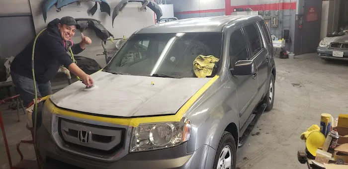 Tiago's Auto Body & Paint, Inc. 4