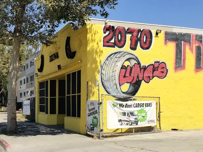 Luna's Tires 1