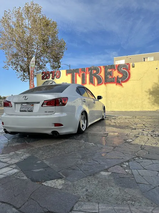 Luna's Tires 7