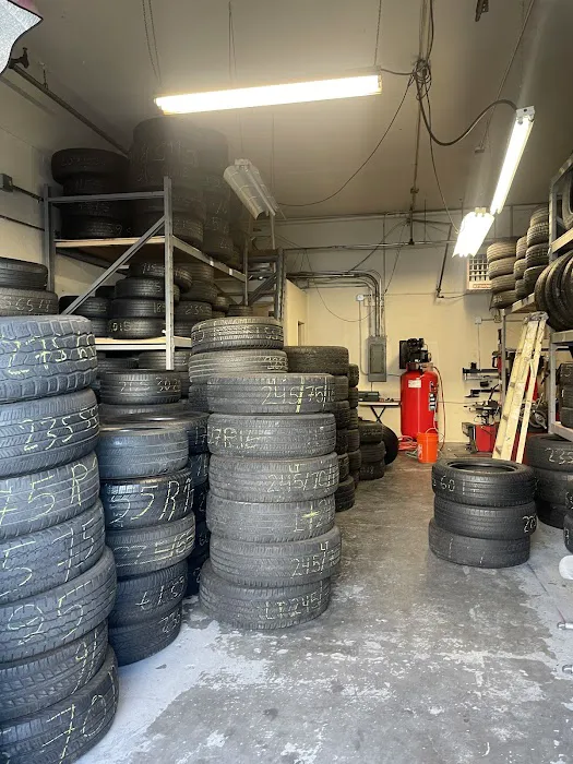 MAXIMO TIRES 0