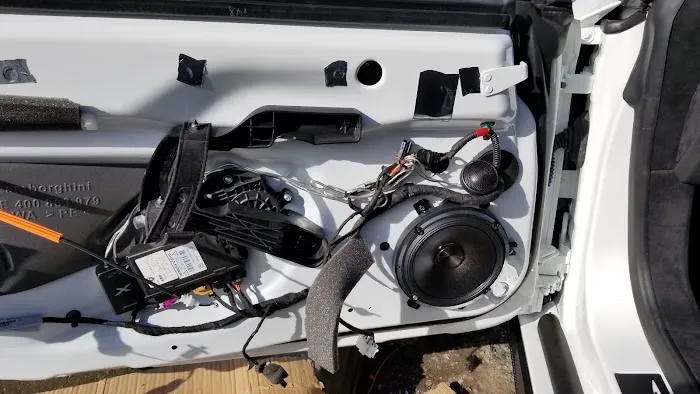 JJ Car Audio & Security 7