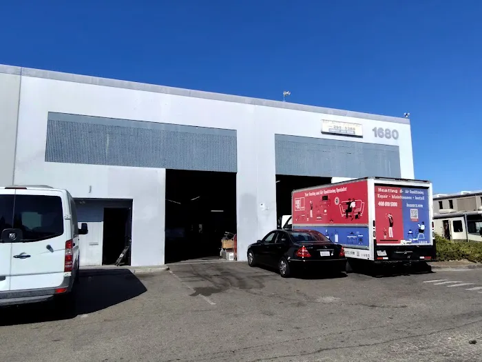 SARGE'S AUTO REPAIR 0