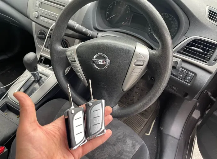 Glen ECU Programming & Car Key 6