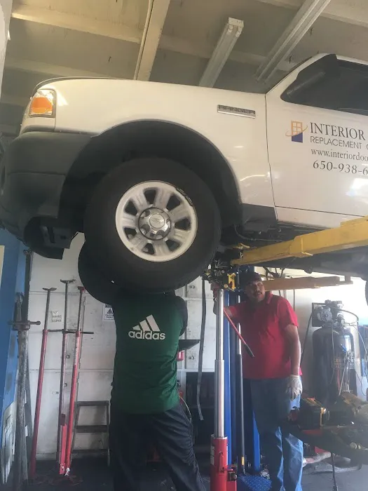 IN N OUT Auto Service 2