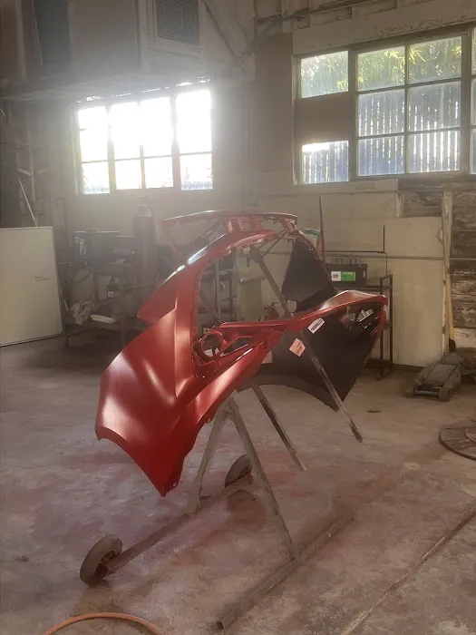 Y&C Auto Body Shop 5