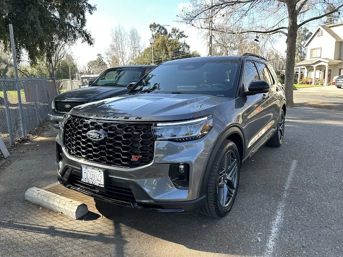 Frontier Ford Service 1
