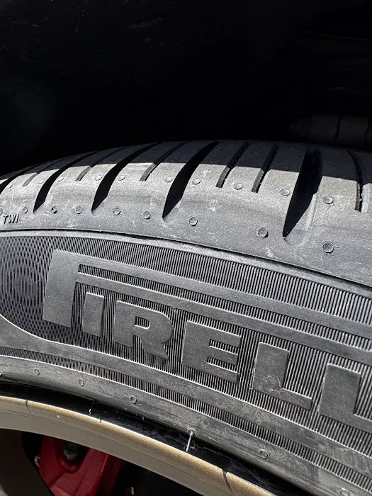 Calderon's Tires 4