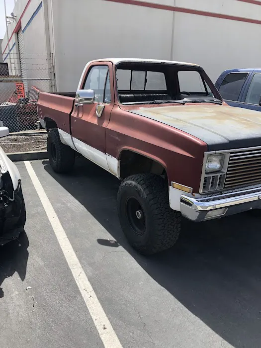DG Auto Body & Paint Inc 5