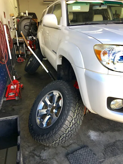 Pedro's Tires 4