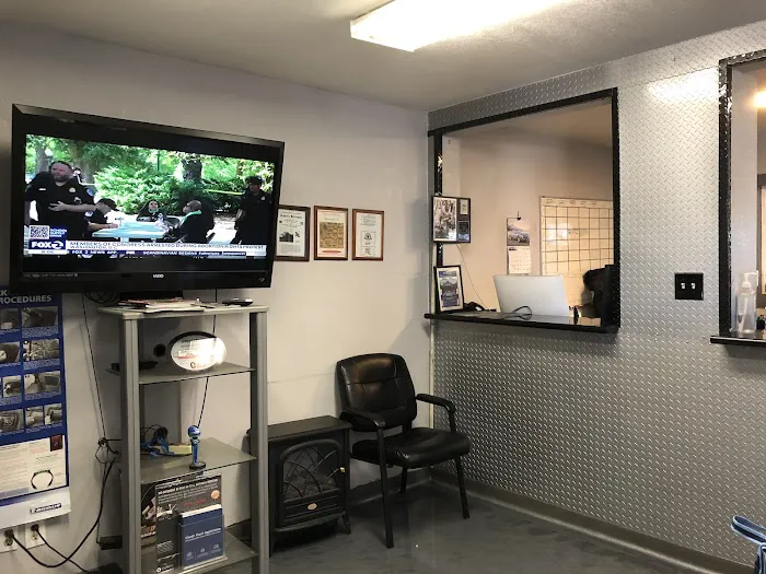 Bruce's Tire & Auto Service 2