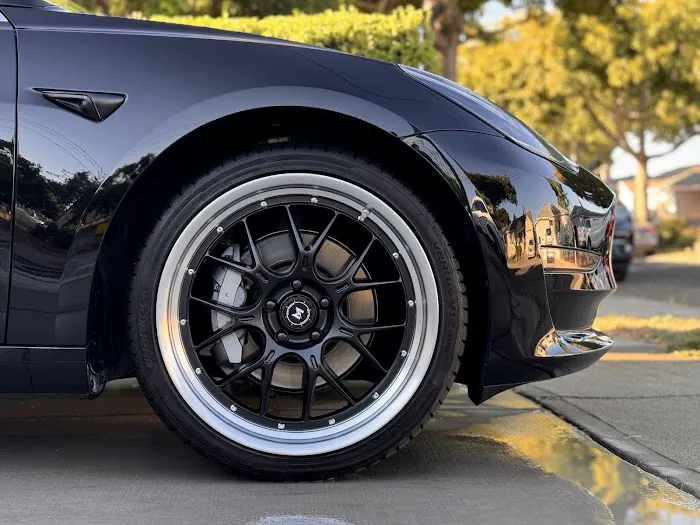 Alphas Wheels & Tires 1