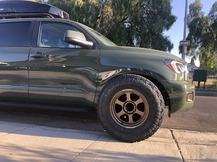 Thiel's Commercial Tire Service 6