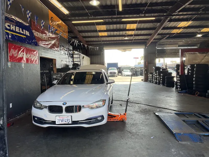 Tire & Wheel Mart 3