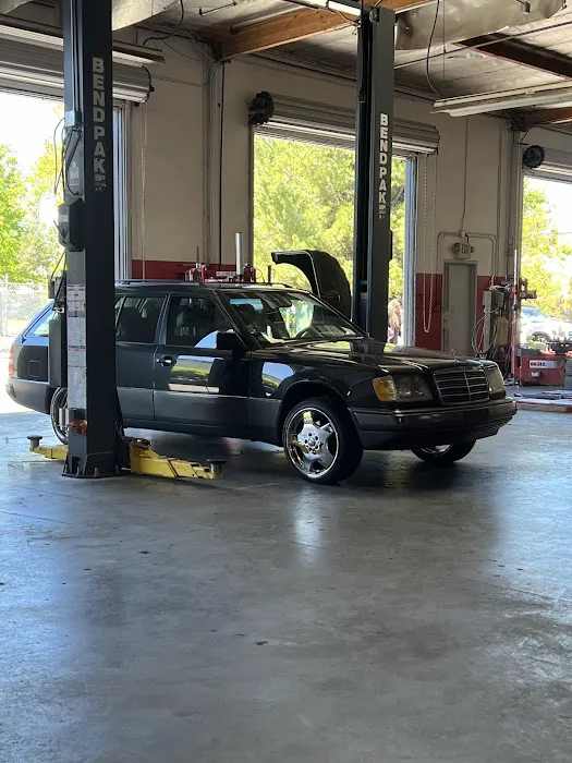 Blackstone Motorsports Tire & Alignment 3