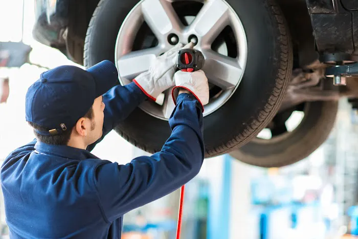 J&J Auto Shop 4