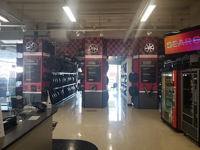 Les Schwab Tire Center 7