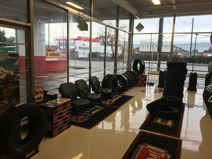 Les Schwab Tire Center 2