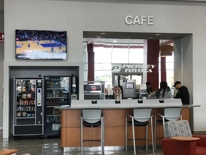 Envision Toyota Service Center 1