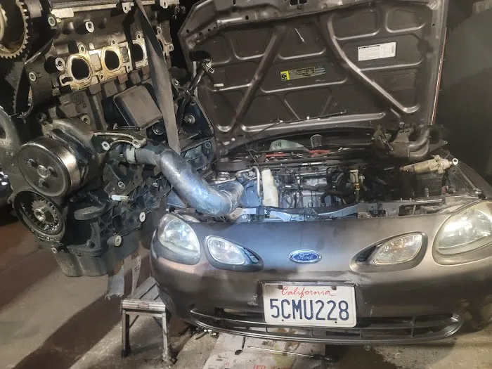 Mauricio's Auto Repair 8